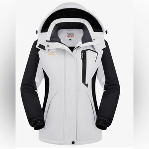Wulful- Women's Black and White Ski Jacket  Size 2X